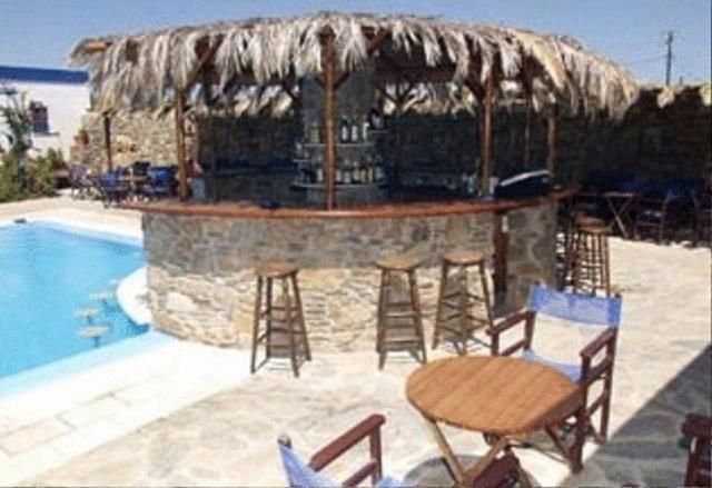 Amfitrion Hotel Vari  Exterior photo