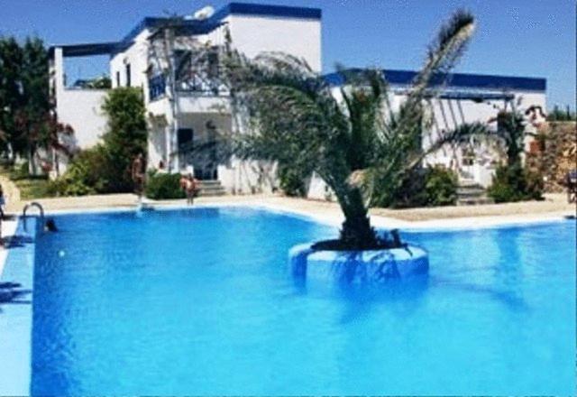 Amfitrion Hotel Vari  Exterior photo