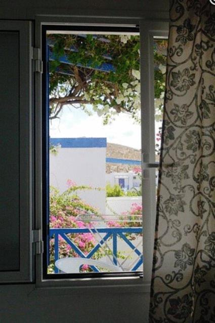 Amfitrion Hotel Vari  Room photo
